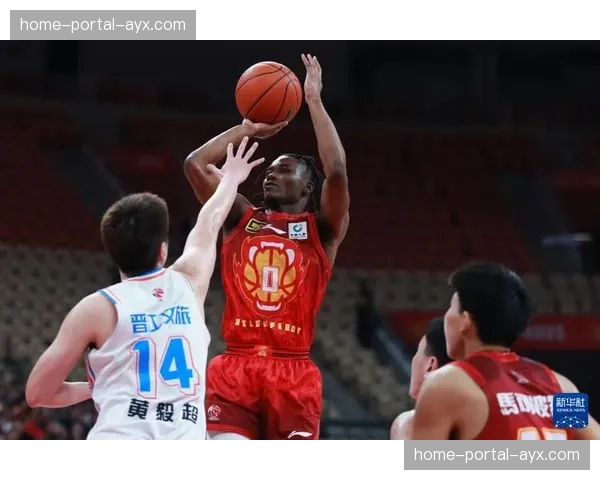 深圳外援马凯尔·约翰逊腘绳肌内侧肌腱断裂，预计康复周期8周